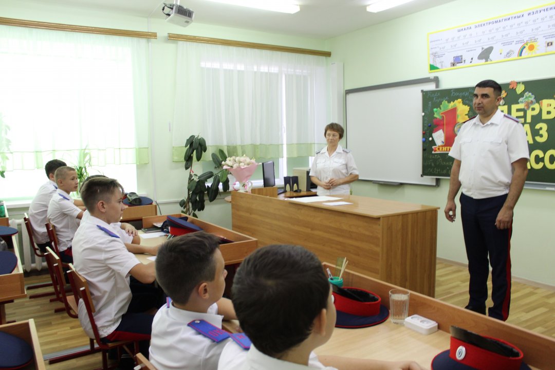 Первого сентября форму надели более тысячи воспитанников казачьих кадетских корпусов